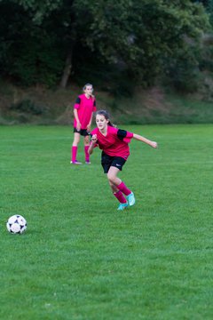 Bild 206 - B-Juniorinnen TSV Gnutz o.W. - SV Wahlstedt : Ergebnis: 1:1